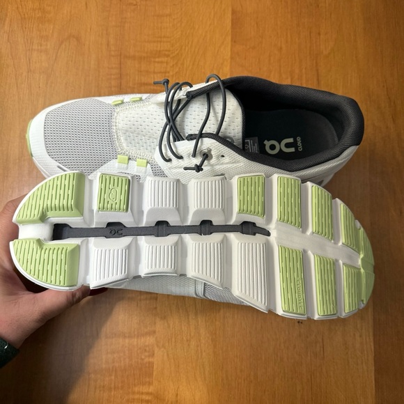 ON Cloud 5 Push Running Shoes in White/Oasis - Picture 3 of 8